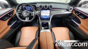 Mercedes-Benz C-Class C300 4MATIC AMG Line 2023 года из Южной Кореи