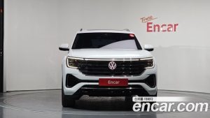 Volkswagen Atlas 2.0 TSI R-LINE 7-Seater 2025 года из Южной Кореи