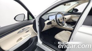 Genesis GV70 2.5T Бензин AWD 2025 года из Южной Кореи