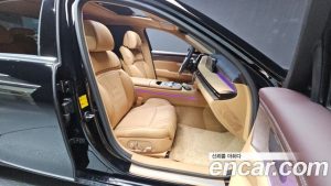 Genesis G90 Бензин 3.5 Turbo AWD 2025 года из Южной Кореи