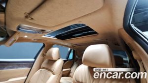 Genesis G90 Бензин 3.5 Turbo AWD 2025 года из Южной Кореи