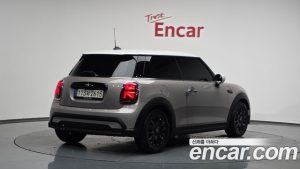 Mini Cooper CLASSIC 2024 года из Южной Кореи