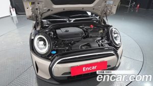 Mini Cooper CLASSIC 2024 года из Южной Кореи