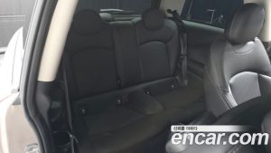 Mini Cooper CLASSIC 2024 года из Южной Кореи