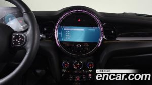Mini Cooper CLASSIC 2024 года из Южной Кореи