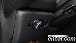Mini Cooper CLASSIC 2024 года из Южной Кореи