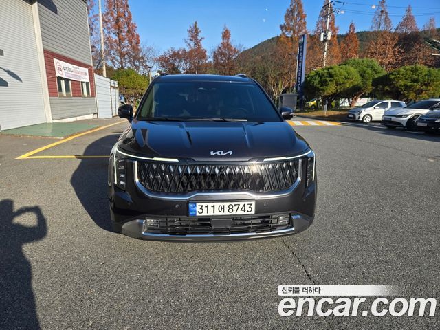 Kia Canival 9-Seater Signature 2025 года из Кореи