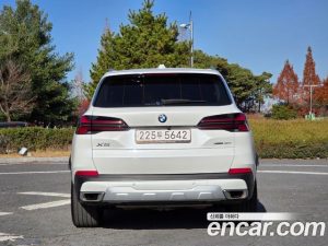 BMW X5 xDrive 40i xLine 2024 года из Южной Кореи