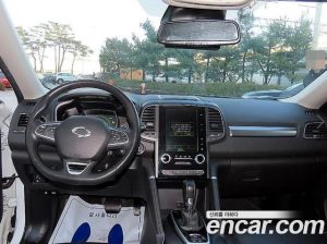 Renault-KoreaSamsung QM6 2.0 GDe LE Signature 2WD 2023 года из Южной Кореи