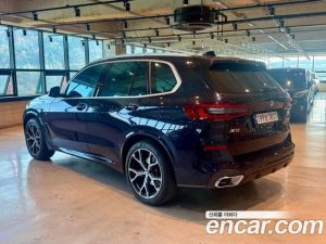 BMW X5 xDrive 40i M Sport 2023 года из Южной Кореи