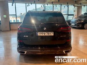 BMW X5 xDrive 40i M Sport 2023 года из Южной Кореи