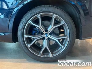 BMW X5 xDrive 40i M Sport 2023 года из Южной Кореи