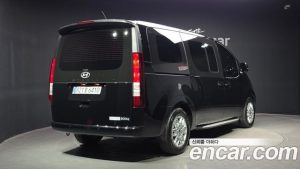 Hyundai Staria Wagon 5 2025 года из Южной Кореи
