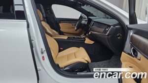 Volvo S90 T8 AWD ULTIMATE Bright 2022 года из Южной Кореи