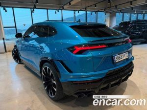 Lamborghini Urus 4.0 V8 S 2024 года из Южной Кореи