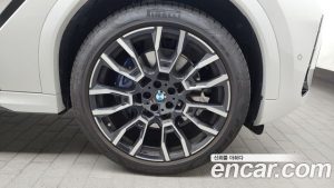 BMW X6 xDrive40i M Sport 2025 года из Южной Кореи
