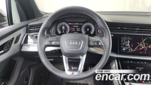 Audi Q7 55 TFSI 4WD Premium 2023 года из Южной Кореи