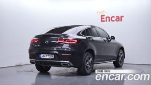 Mercedes-Benz GLC-Class GLC300e 4MATIC Coupe Premium Charger 2023 года из Южной Кореи