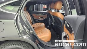 Mercedes-Benz GLC-Class GLC300e 4MATIC Coupe Premium Charger 2023 года из Южной Кореи