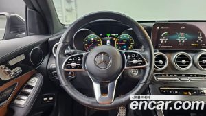 Mercedes-Benz GLC-Class GLC300e 4MATIC Coupe Premium Charger 2023 года из Южной Кореи