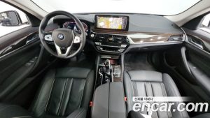 BMW 5-Series 520i Luxury 2023 года из Южной Кореи
