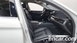 BMW 5-Series 520i Luxury 2023 года из Южной Кореи