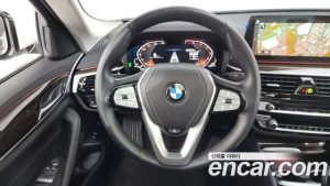 BMW 5-Series 520i Luxury 2023 года из Южной Кореи