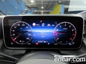 Mercedes-Benz GLC-Class GLC300 4MATIC Coupe 2025 года из Южной Кореи