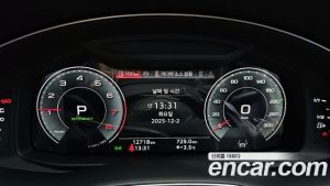 Audi Q8 55 TFSI 4WD Premium 2023 года из Южной Кореи