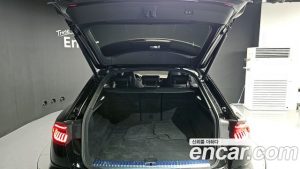 Audi Q8 55 TFSI 4WD Premium 2023 года из Южной Кореи