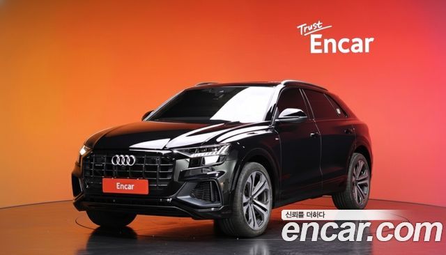 Audi Q8 55 TFSI 4WD Premium 2023 года из Кореи