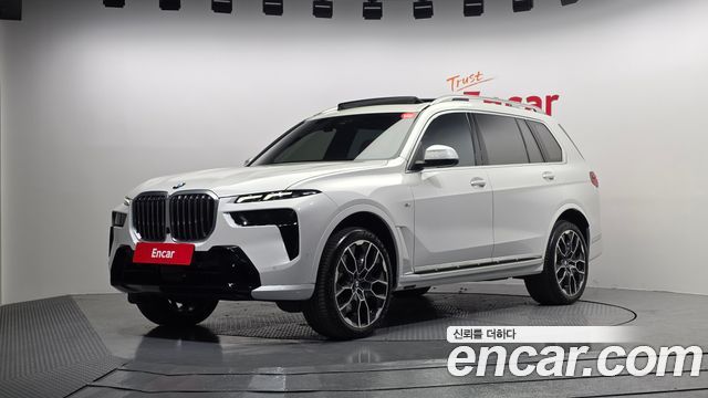 BMW X7 xDrive 40i M Sport 7-Seater 2024 года из Кореи