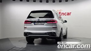 BMW X7 xDrive 40i M Sport 7-Seater 2024 года из Южной Кореи