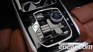 BMW X7 xDrive 40i M Sport 7-Seater 2024 года из Южной Кореи