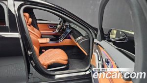 Mercedes-Benz S-Class S500L 4MATIC 2023 года из Южной Кореи