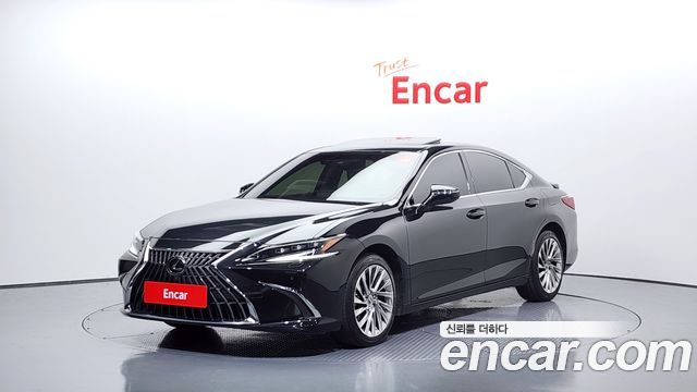 Lexus ES Executive 2023 года из Кореи