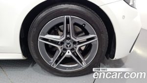 Mercedes-Benz E-Class E250 AMG Line 2023 года из Южной Кореи