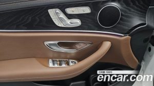 Mercedes-Benz E-Class E250 AMG Line 2023 года из Южной Кореи