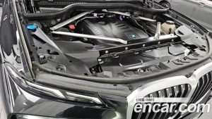 BMW X7 xDrive 40i M Sport 6 2024 года из Южной Кореи