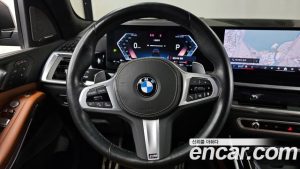 BMW X7 xDrive 40i M Sport 6 2024 года из Южной Кореи