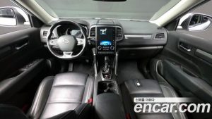 Renault-KoreaSamsung QM6 2.0 GDe LE Signature 2WD 2023 года из Южной Кореи