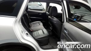 Renault-KoreaSamsung QM6 2.0 GDe LE Signature 2WD 2023 года из Южной Кореи