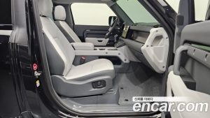 Land Rover Defender 90 D250 X- SE 2025 года из Южной Кореи