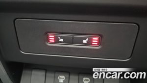 Land Rover Defender 90 D250 X- SE 2025 года из Южной Кореи