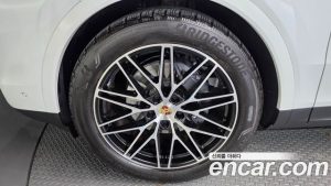 Porsche Cayenne 3.0 Coupe 2024 года из Южной Кореи