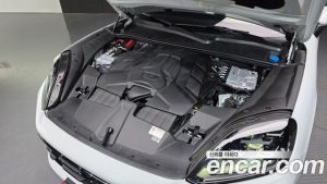 Porsche Cayenne 3.0 Coupe 2024 года из Южной Кореи