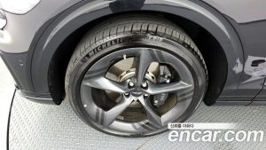 Genesis GV70 2.5T Бензин AWD 2025 года из Южной Кореи