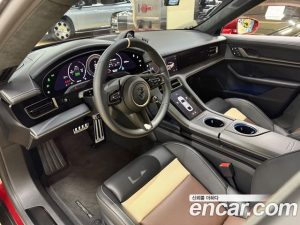 Porsche Taycan Turbo 2025 года из Южной Кореи