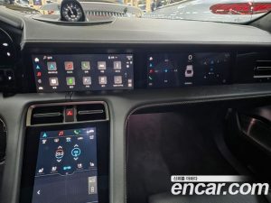 Porsche Taycan Turbo 2025 года из Южной Кореи
