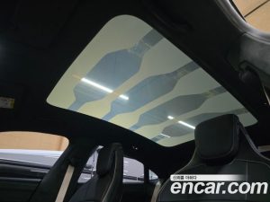 Porsche Taycan Turbo 2025 года из Южной Кореи